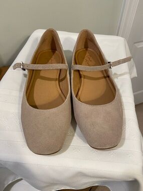 Crown Vintage Beige Suede Mary Jane Flats
